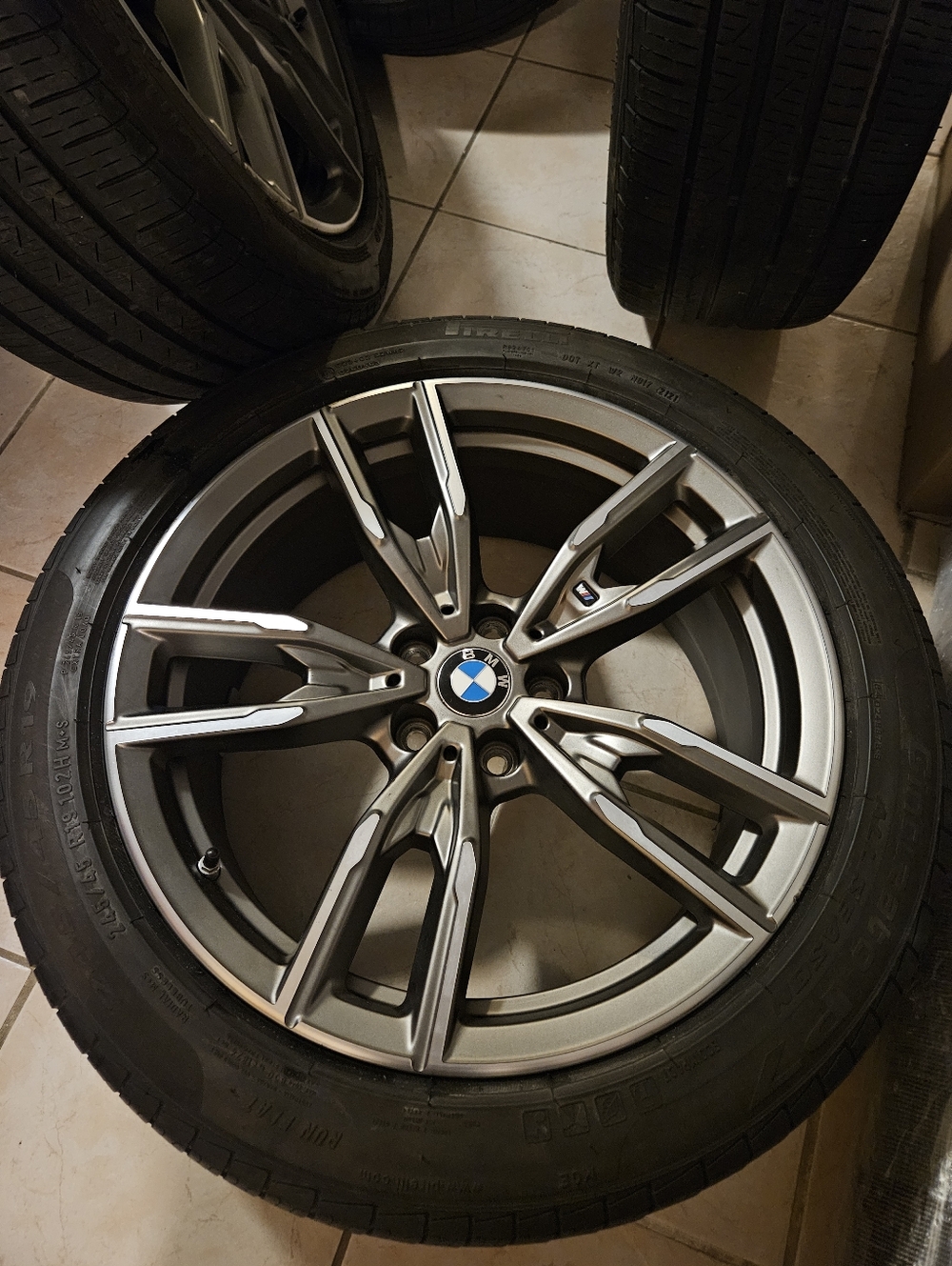 Bmw - Picture 6 of 16